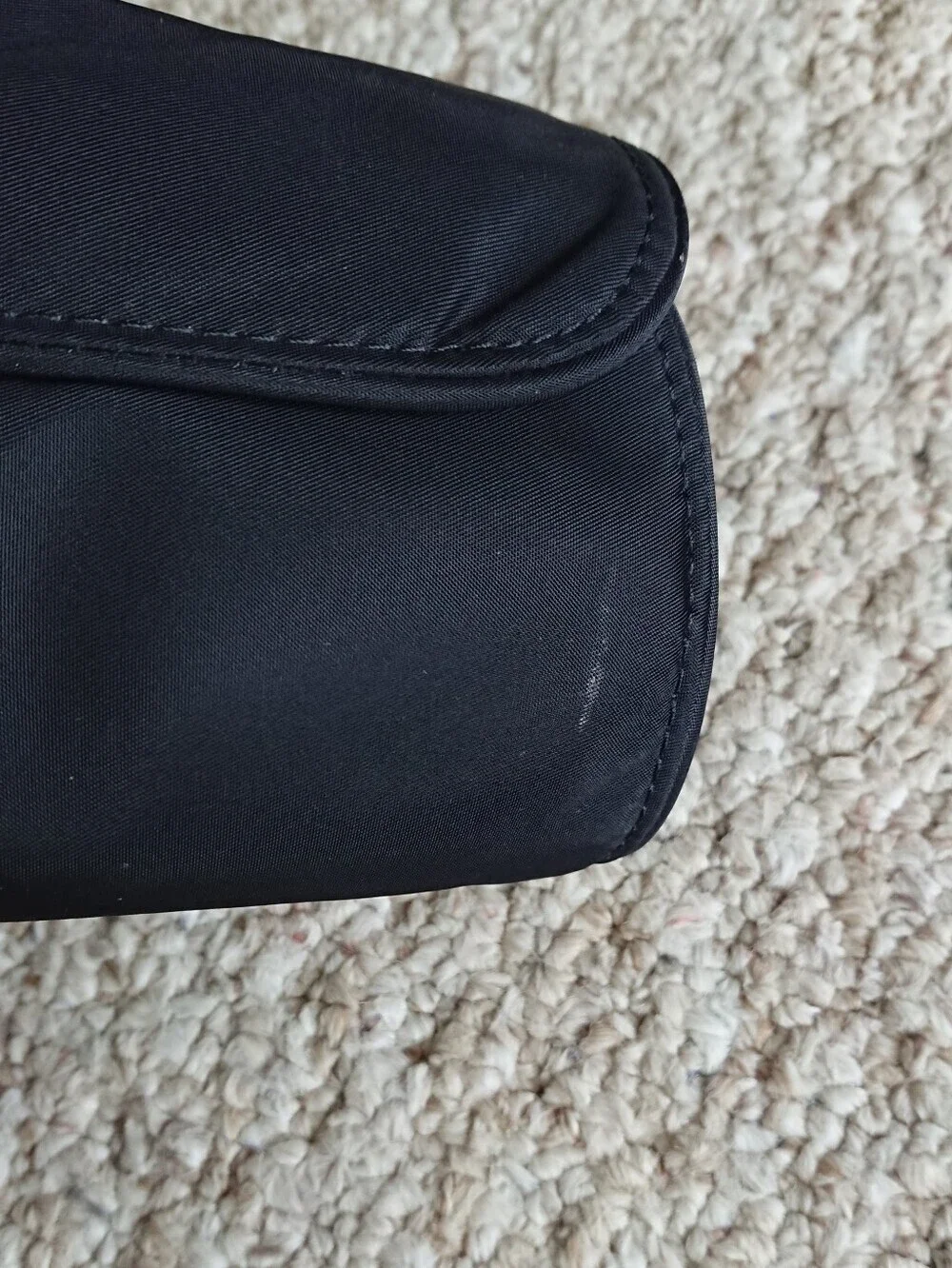 kate spade black nylon zip cosmetic pouch with gold logo